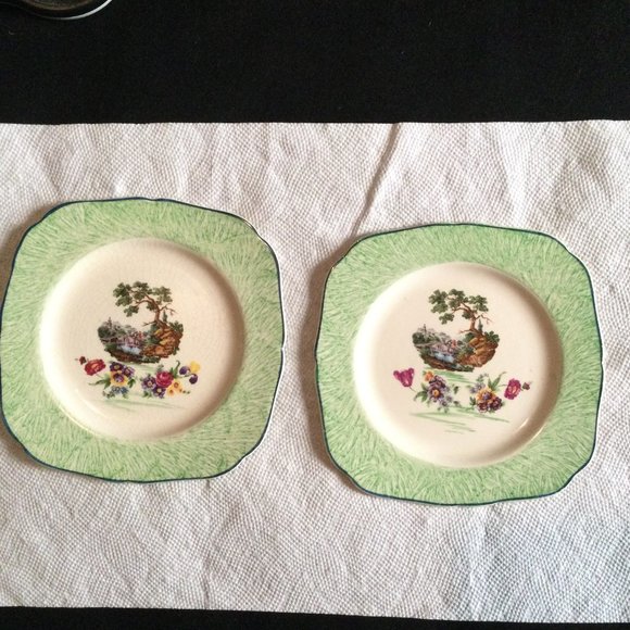 Set of 2 vintage H & K TUNSTALL made in England small dish plates 6.5" - Picture 1 of 12